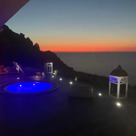 La Dolce Vista & Private Hydro Pool *