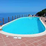 La Dolce Vista & Private Hydro Pool *