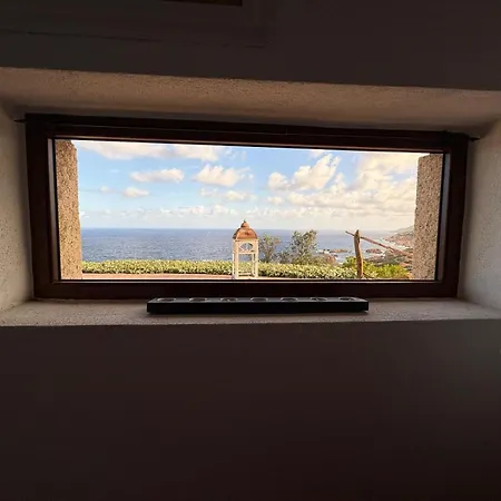 La Dolce Vista & Jacuzzi Costa Paradiso