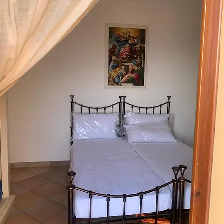 La Dolce Vista & Jacuzzi Villa *