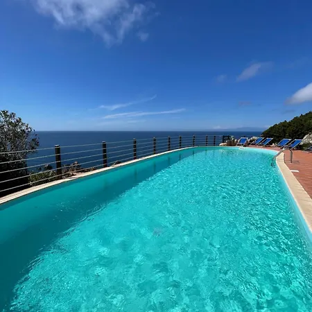 La Dolce Vista & Private Hydro Pool *