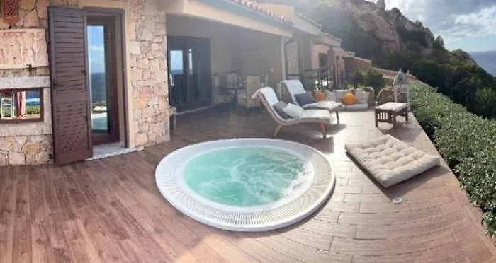 别墅 La Dolce Vista & Private Jacuzzi 帕拉迪索海岸