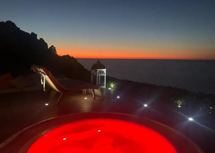 La Dolce Vista & Private Jacuzzi *