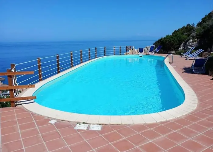 La Dolce Vista & Private Jacuzzi *